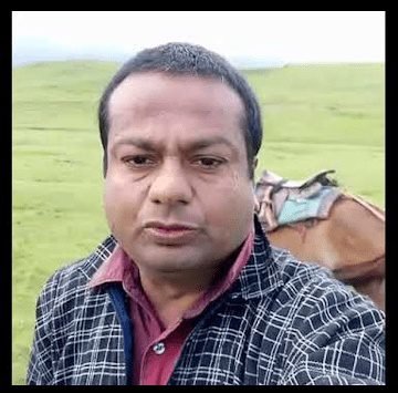 Pahad Pe Thithurta Huwa Admi – Man Shivering on a mountain