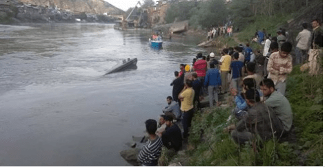 Two teenagers drown in Nallah Madhumati in Bandipora; one dies, another rescued