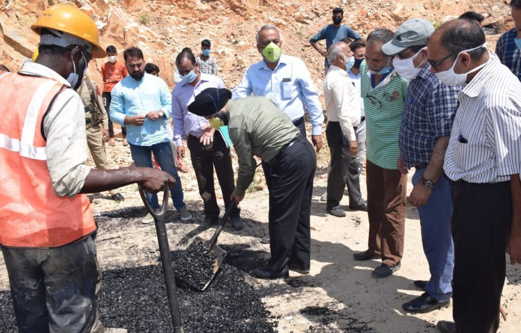 DDC kickstarts the blacktopping work on Kuleed-Hullar road