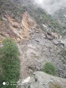 Paddar-Kishtwar, Doda-Bhaderwah roads closed after fresh landslides