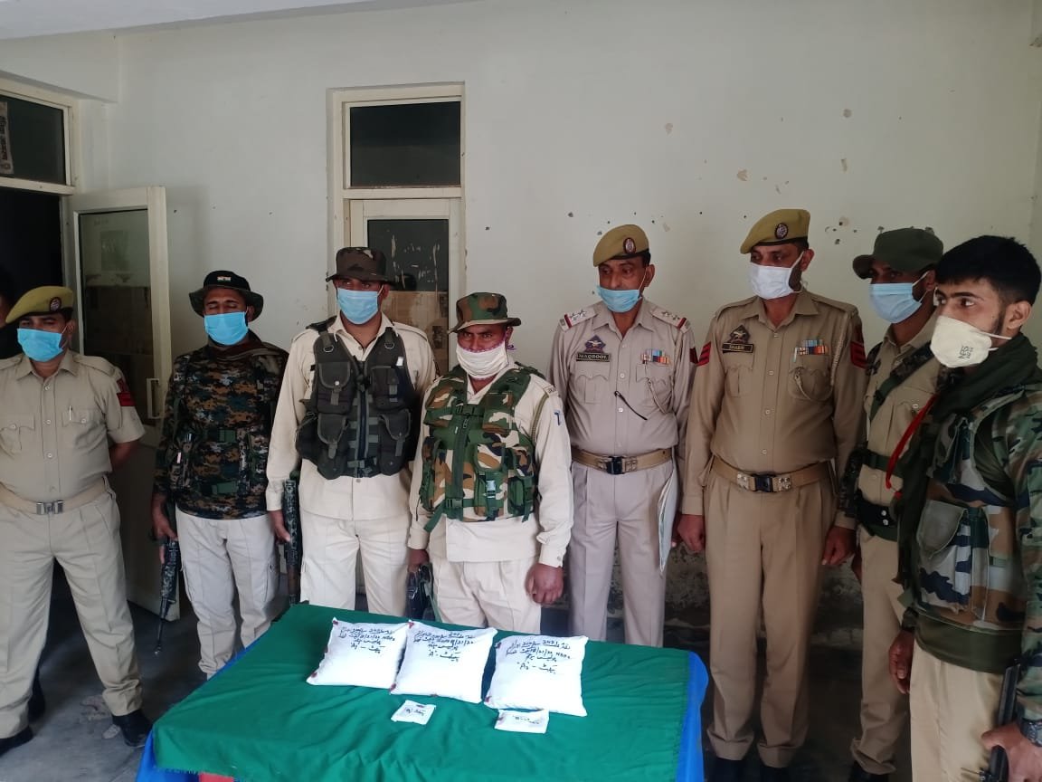 MENDHER POLICE SEIZED HUGE QUANTITY OF NARCOTICS IN BASONI AREA
