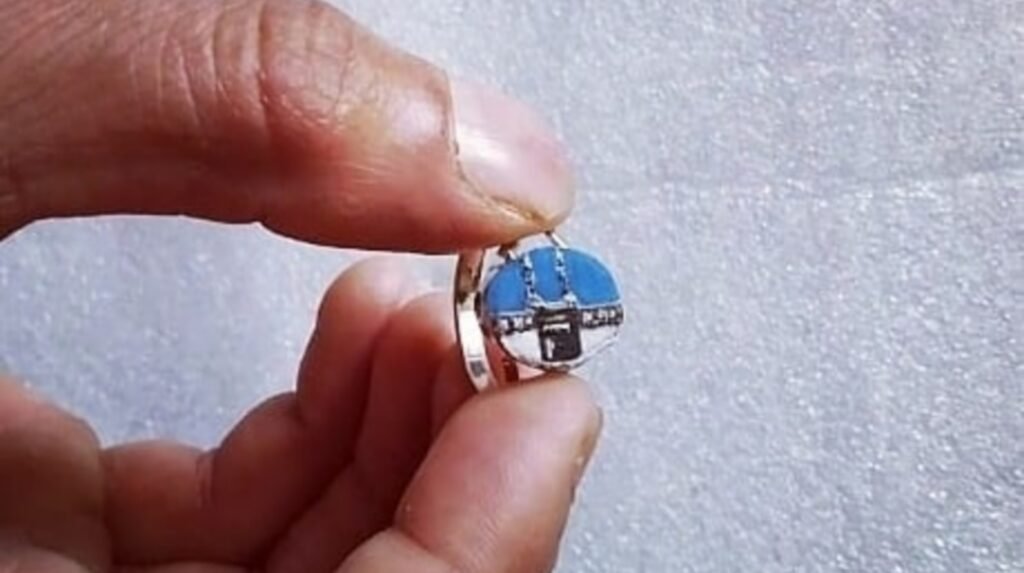 Picsart 10 25 08.16.43