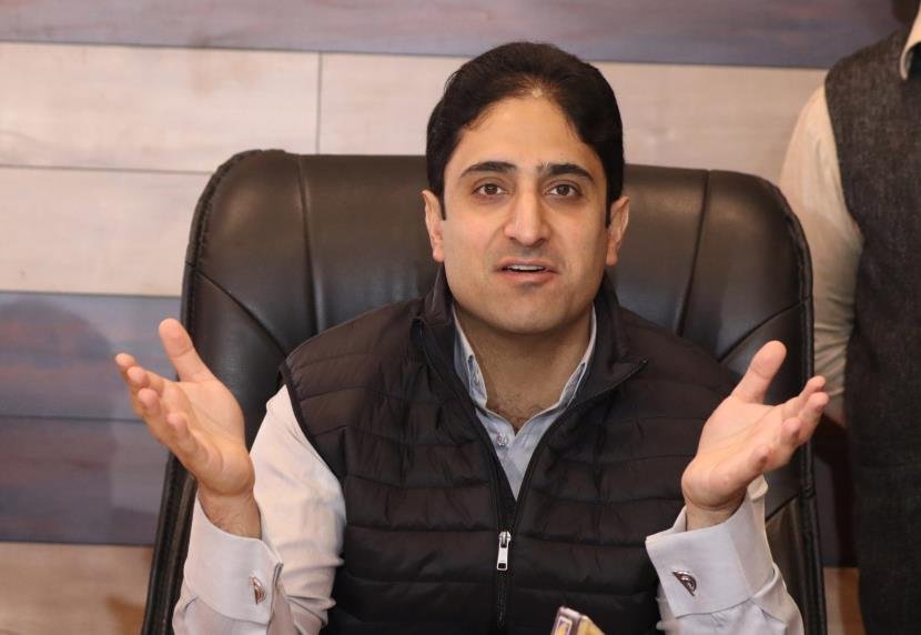 Junaid Mattu writes to LG, requests him to shut tourist gardens, monuments and tourist sites in Srinagar