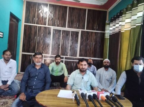 Congress Municipal Councilor along with block members joins J&K Apni Party in Doda's Thathri