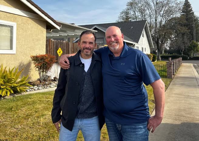 US: News report brings together brothers who were not aware of each other