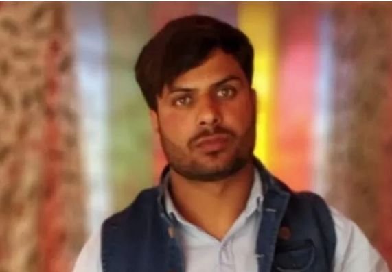 Budgam solider laid to rest; hundreds attend funeral