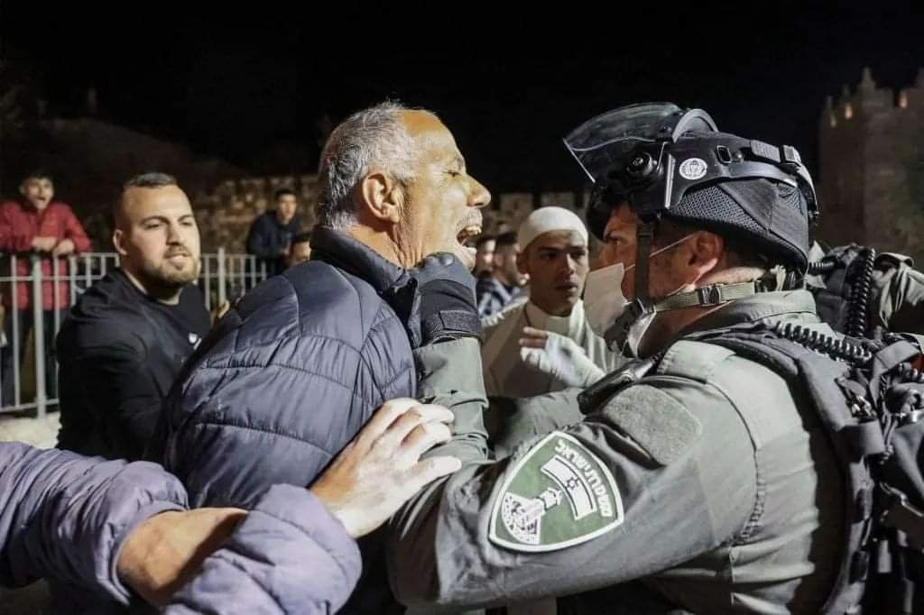 Palestine: Israeli forces beat, arrest Palestinians in occupied al-Quds for third night