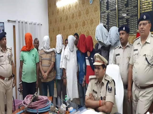 Bihar govt official among 8 held for stealing 60-feet long iron bridge in Rohtas