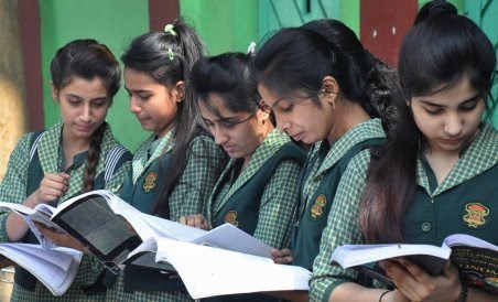 CBSE Drops ‘Democracy And Diversity’, Mughal Courts, Poems By Faiz From Syllabus says Report