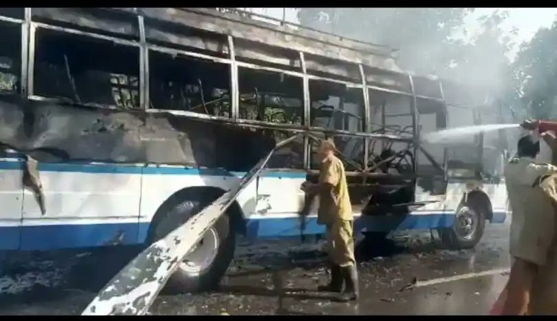 4 Killed, 24 Injured As Bus Catches Fire In Katra