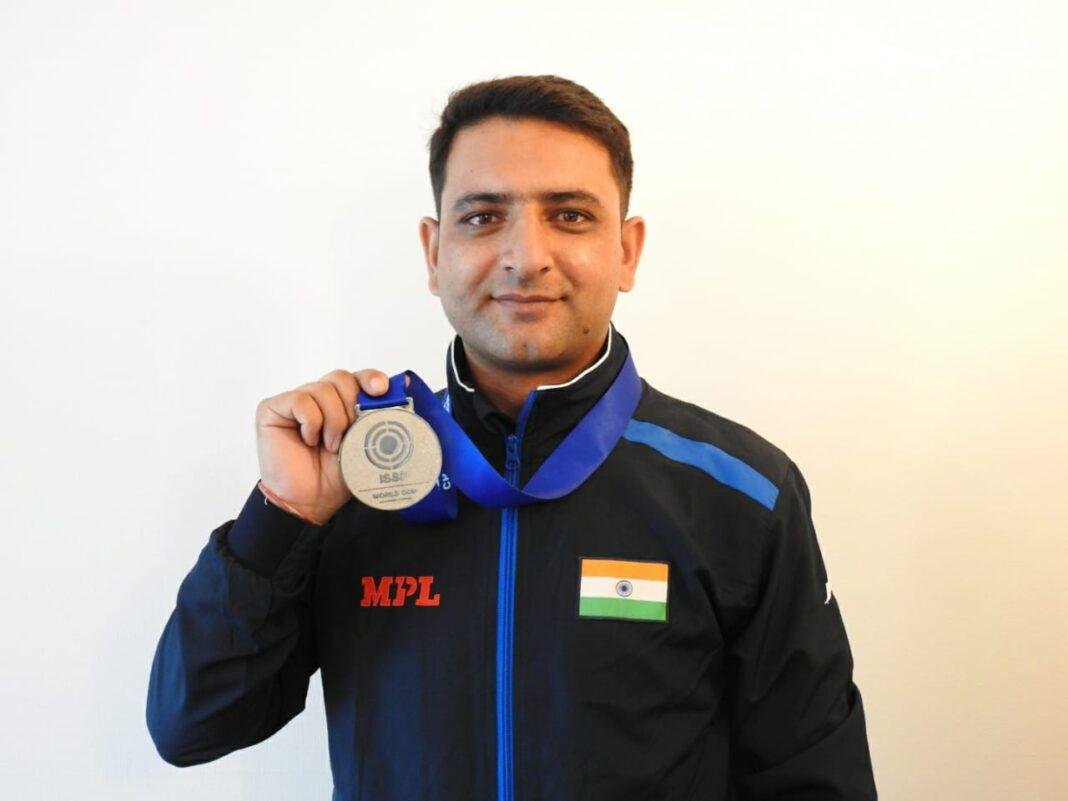 Shooter from Doda’s Bhalessa wins silver medal in ISSF World Cup