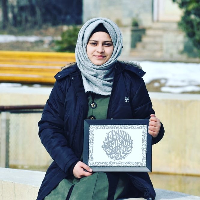 This 20-year-old medical student-cum-Islamic calligrapher from Srinagar flourished her talent