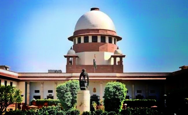 Supreme Court Orders Removal of Mosque from Allahabad High Court Premises in Three Months