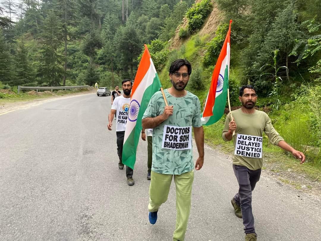 Social activist from J-K’s Bhaderwah starts a “Paidal Yatra” of around 35 kilometres in protest against the worst healthcare system