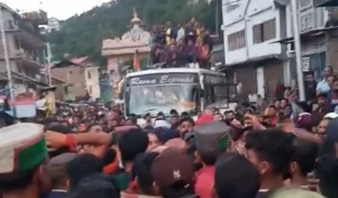 Minor girl killed, three other Manimahesh pilgrims from J&K’s Doda district injured after an electric pole fell on them in Himachal Pradesh