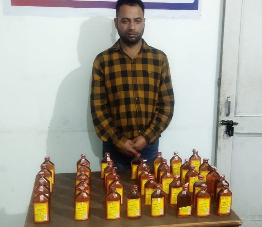 Govt teacher from Bhaderwah arrested with 38 quarters of illicit liquor