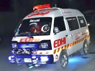 At least 17 Flood victims burn alive in Pakistan bus fire