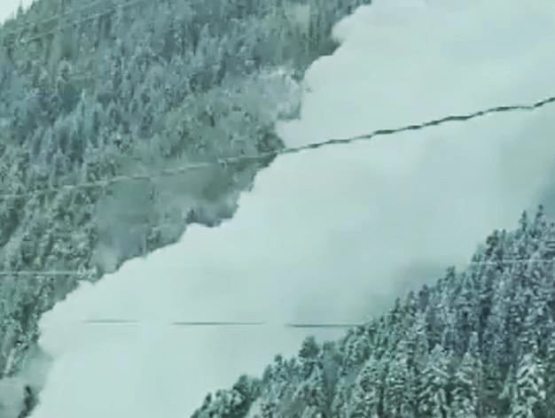 2 labourers from Kishtwar die in Ganderbal avalanche