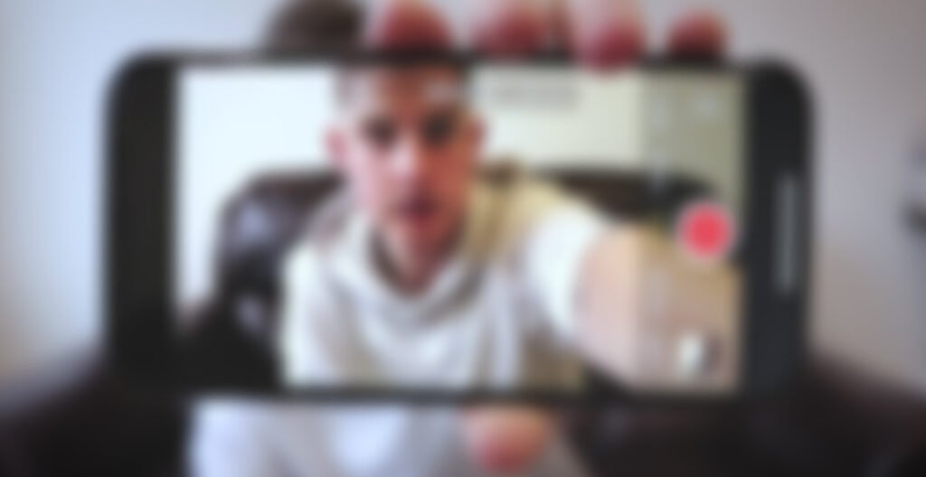 How to Make and Rank Your Vlogging Videos on YouTube: A Beginner's Guide for Low-Budget Vloggers