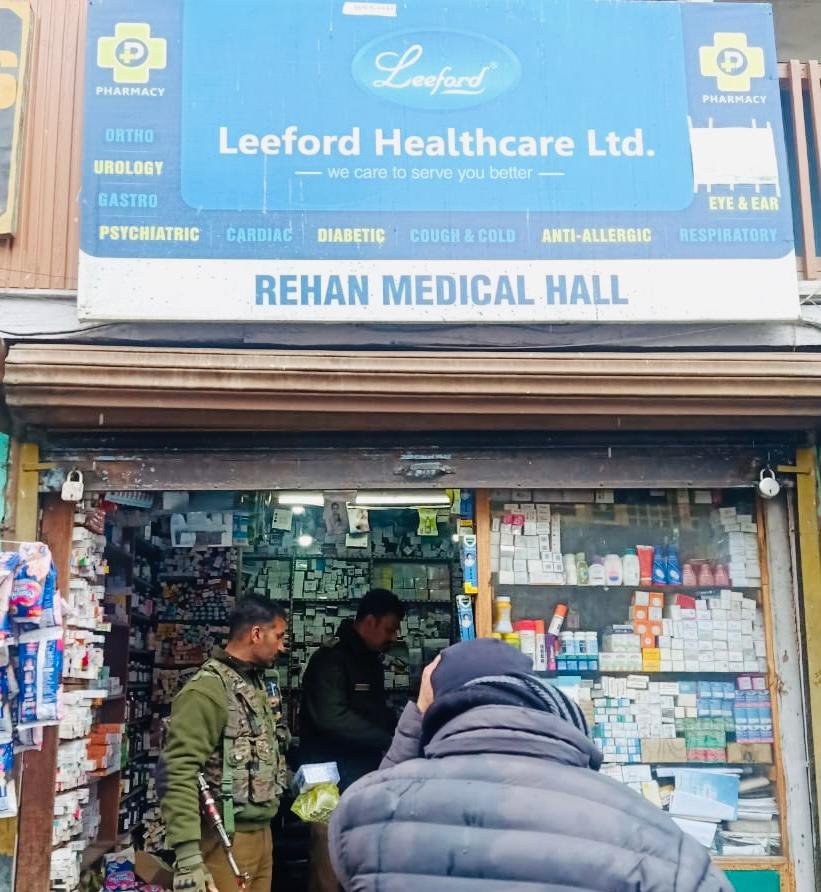 Doda Police Cracks Down on Illegal Drug Trade: Licenses of Five Chemist Shops Suspended for Selling Intoxicating Drugs to Youths