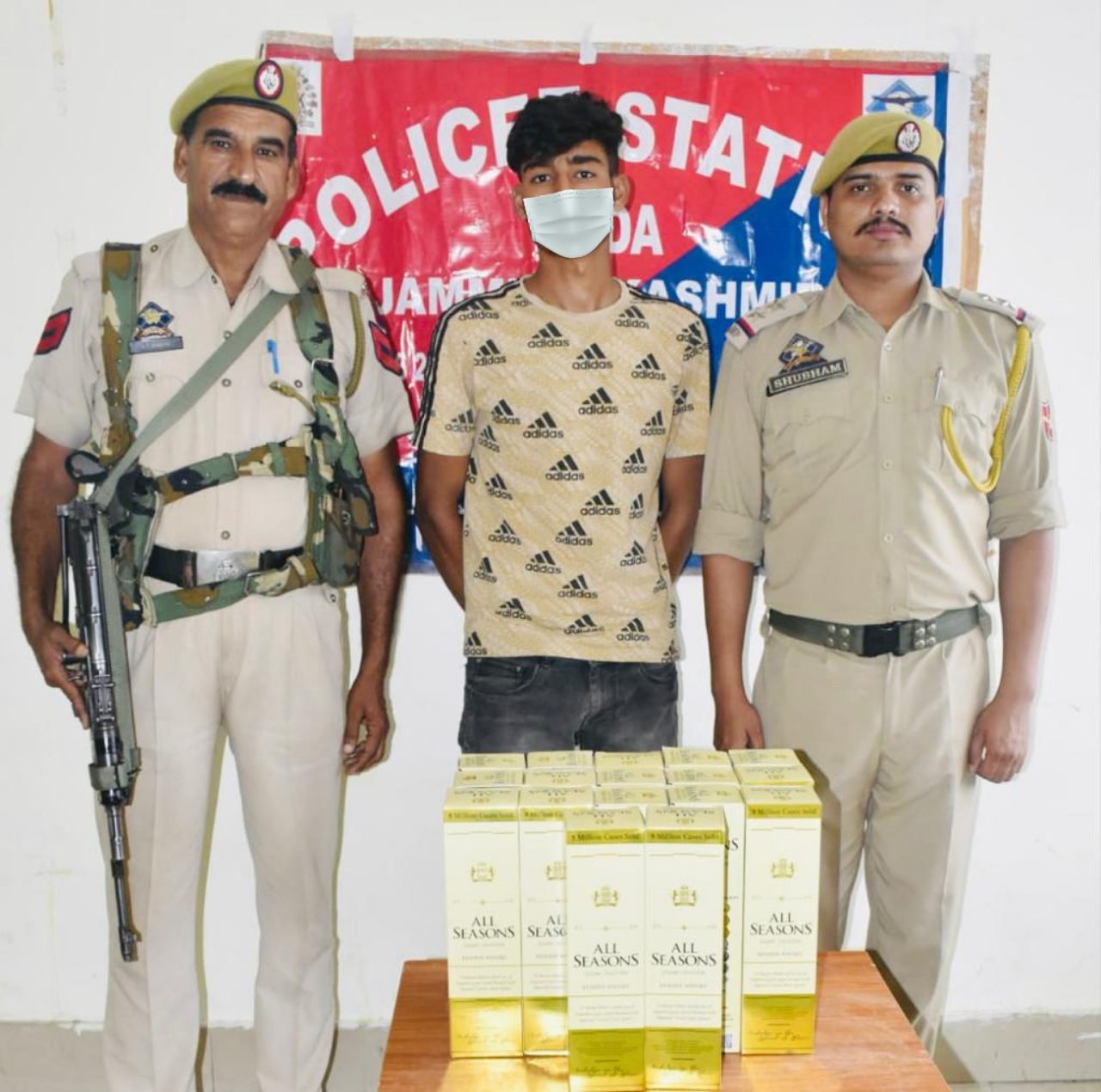 Doda Police Nabs Bootlegger with Huge Haul of Illicit Liquor in Doda Town