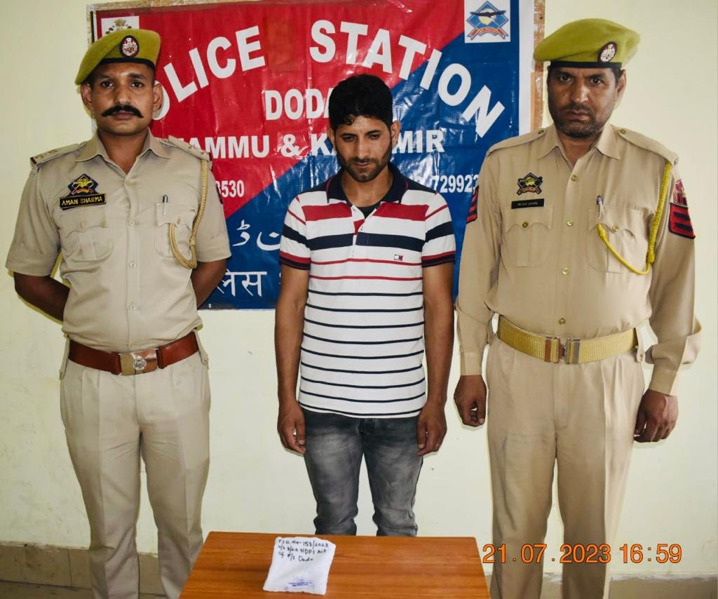Doda Police Arrest Notorious Drug Peddler with Narcotics in Doda Town