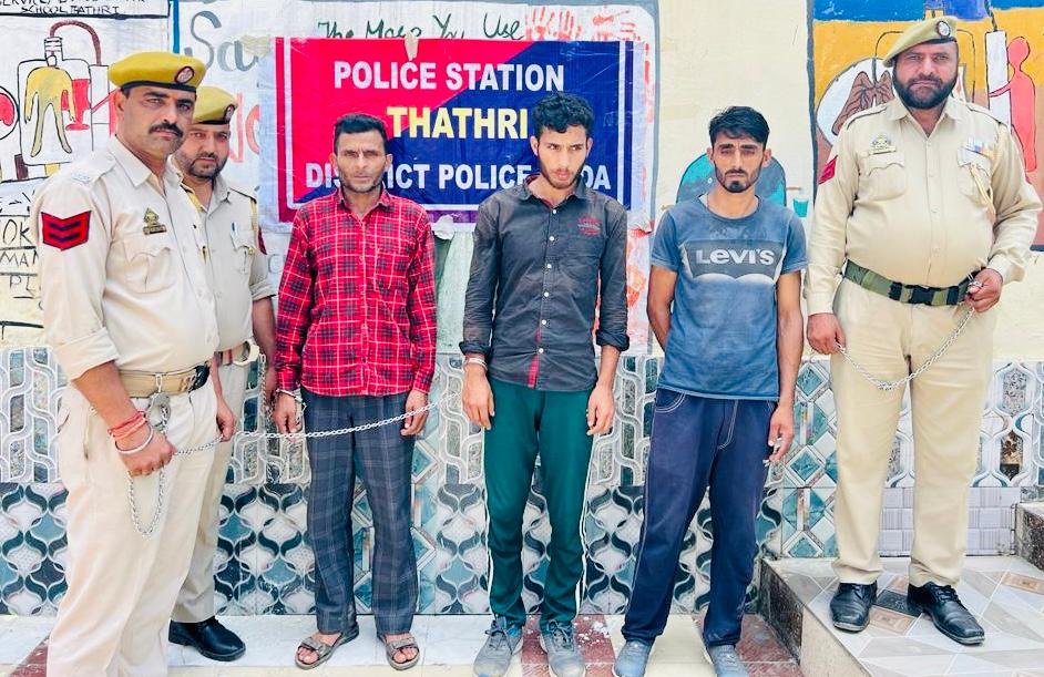 Doda Police Expose Another Fake Accident; Three Arrested, Stolen Goods Worth ₹11 Lakhs Recovered Doda Police Expose Another Fake Accident; Three Arrested, Stolen Goods Worth ₹11 Lakhs Recovered