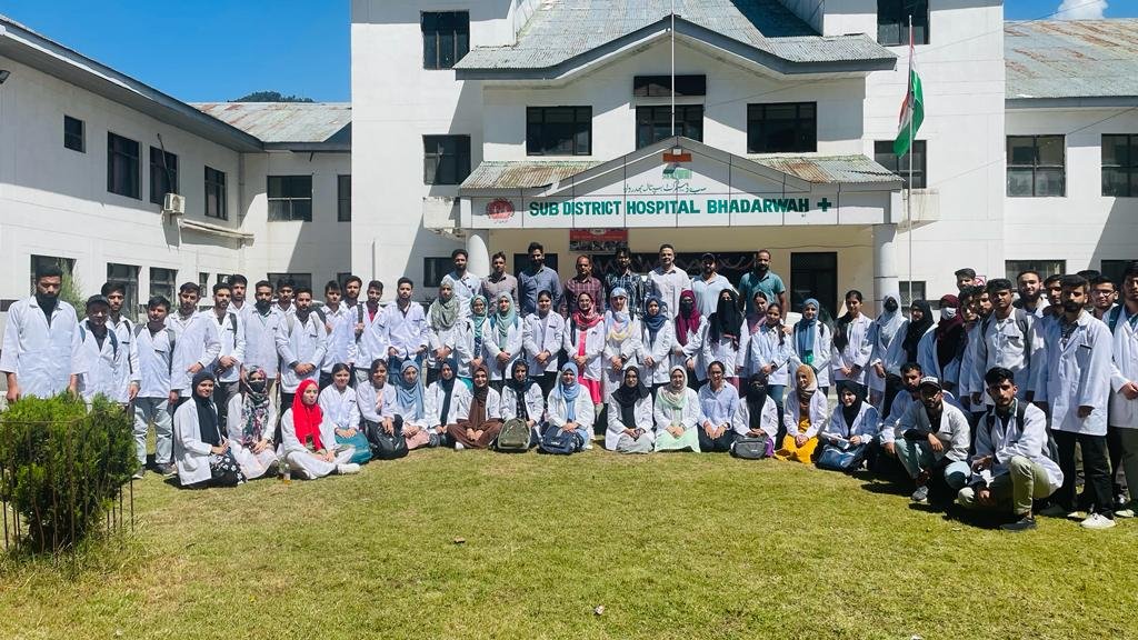 Recent MBBS Batch from GMC Doda Explores SDH Bhaderwah as Part of Foundational Course