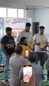 Mumin Dar, powerlifter 