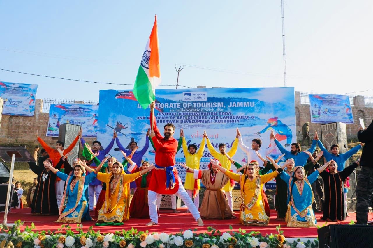 Vibrant Bhaderwah Winter Festival Kicks Off at Historic Bhaderwah Fort