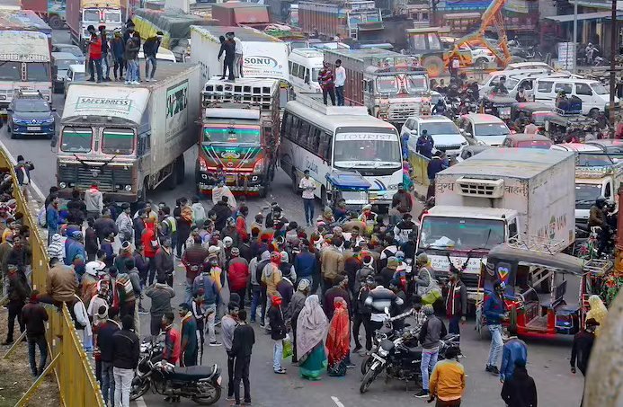 Strike Or No Strike: 2 Prominent Transporter Associations Divided Over Strike Call in Jammu and Kashmir