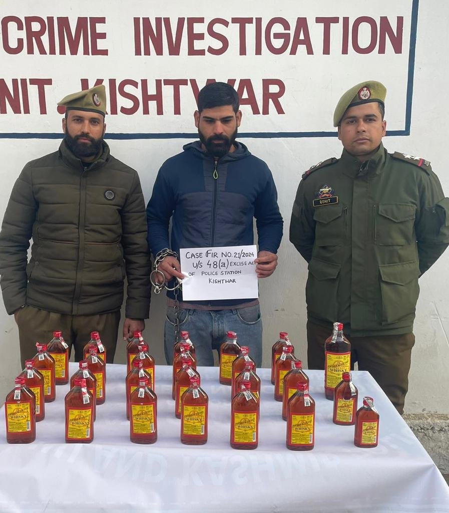Kishtwar Police Seize 27 Bottles of Illicit Liquor, Arrest One