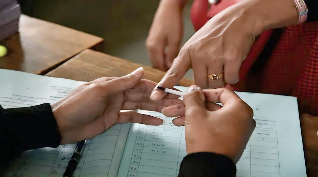 Analysis: High Stakes and Complex Dynamics as J&K Prepares for 2024 Assembly Polls