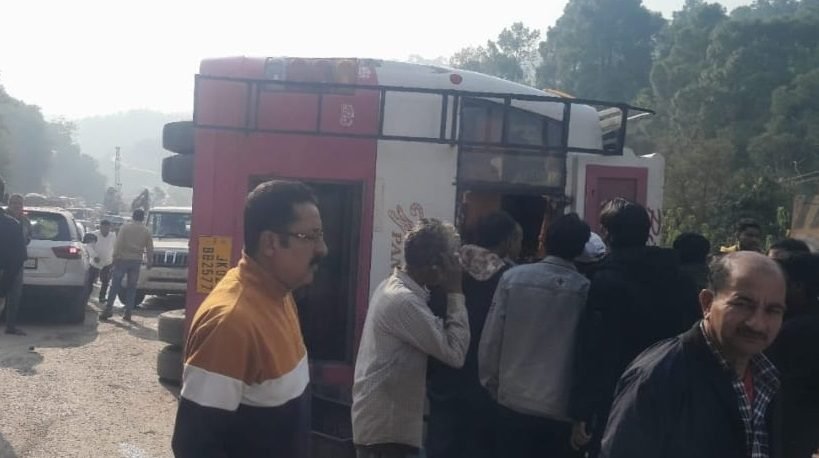 Seven Injured in Bus Accident at Myari Bridge in Katra