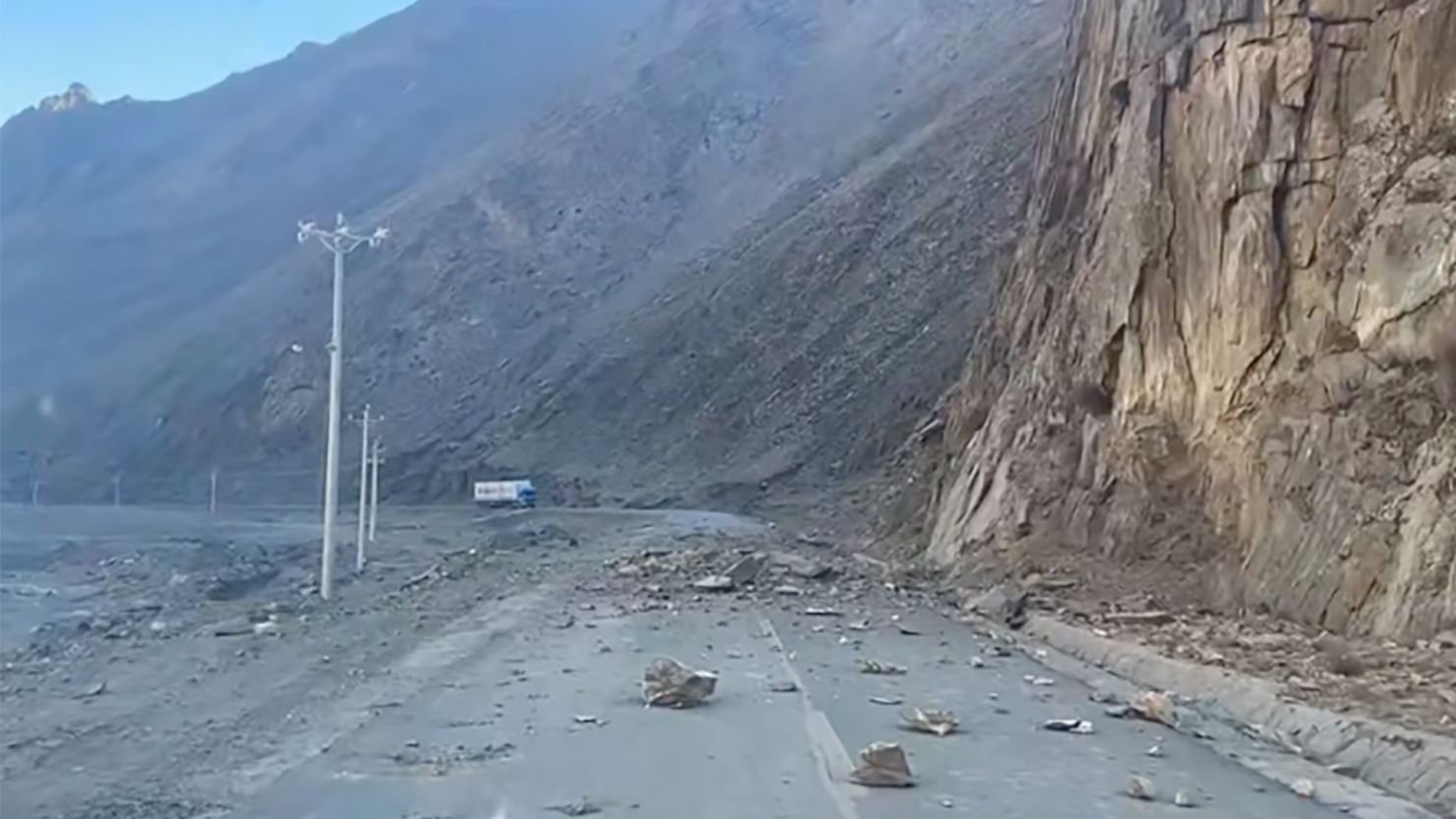 Earthquake of Magnitude 7.1 Strikes Tibet, Killing 95 People; Tremors Felt in India