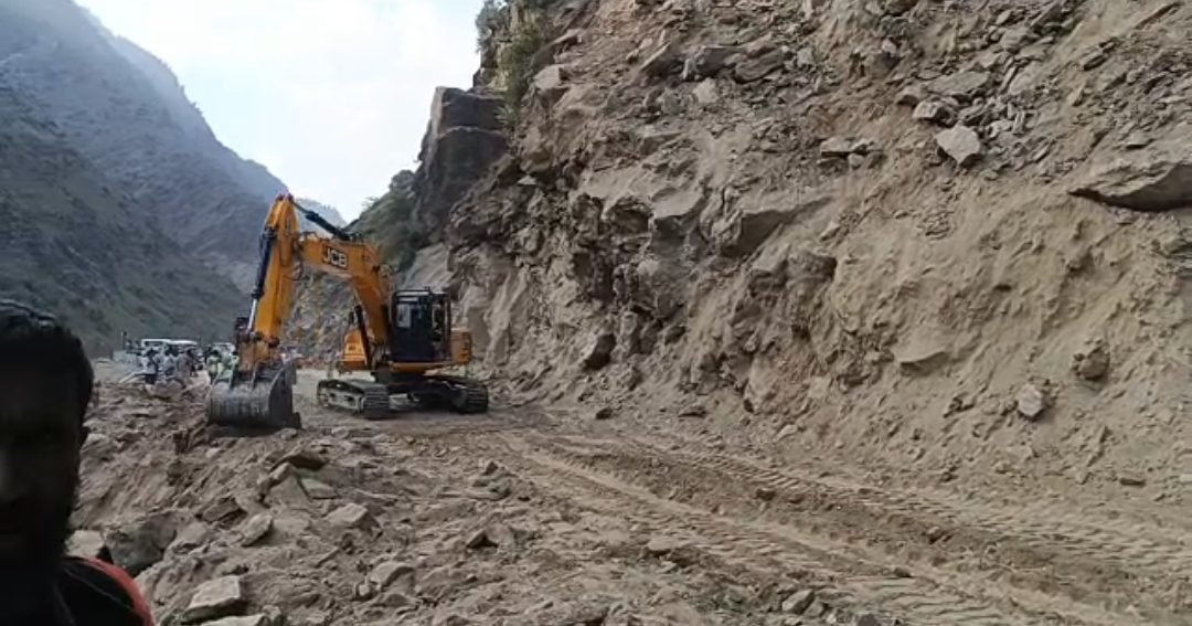 NH244 Reopened After Three-Day Blockade Near Kandini in Kishtwar