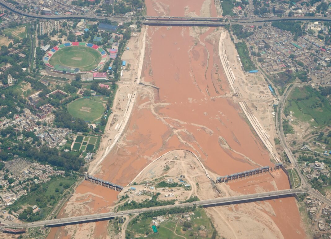 Three Boys Drown in Tawi River Near Nagrota, Jammu; Search Underway tawi river