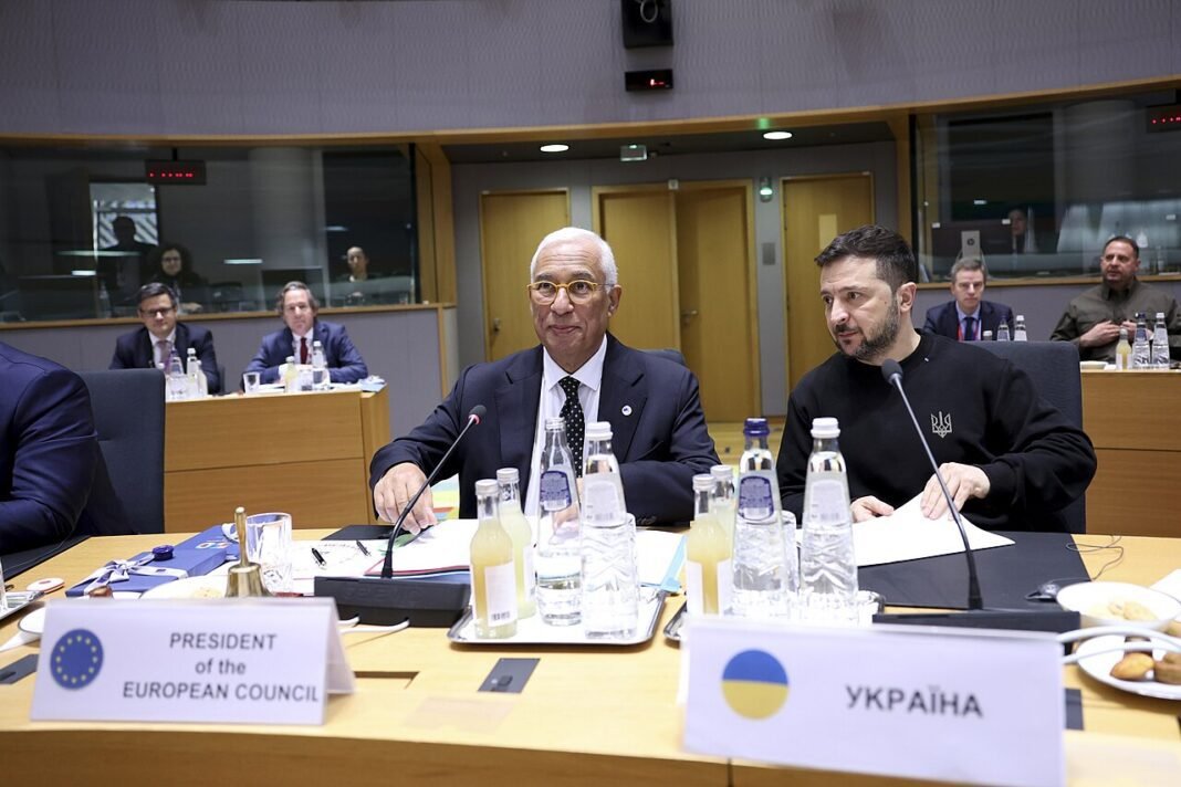 Ukraine President Zelenskyy Warns Mideast Conflict Could Undermine Support for Kyiv António Costa and Volodymyr Zelenskyy