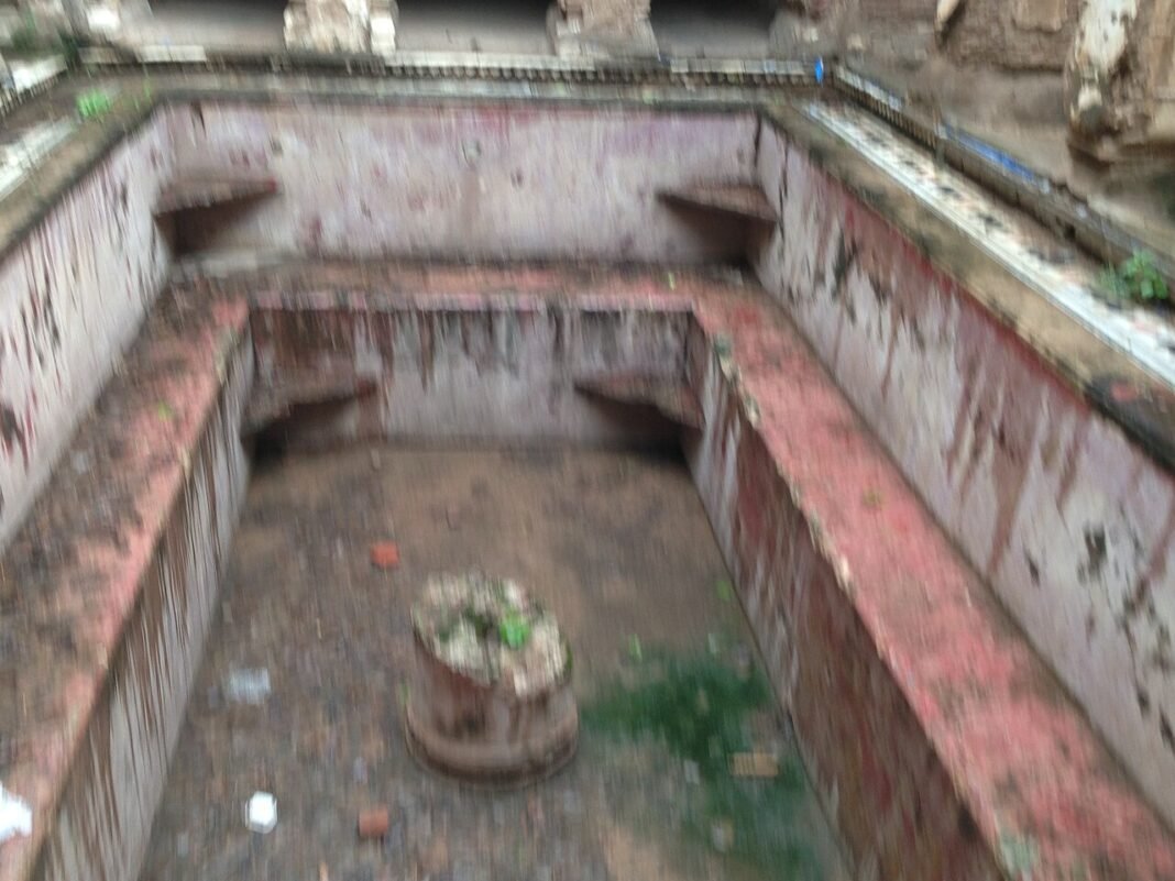 Punjab: Low-Intensity Blast Damages Railway Track Near Patiala, Unidentified Body Recovered Bahdurgarh Fort is a historical fort built in 11685 CE by Nawab Saif Khan and rebuilt by Maharaja Karam Singh of Patiala Princely in 1837. It is about 7-8 kms from main city and is a grand building, …