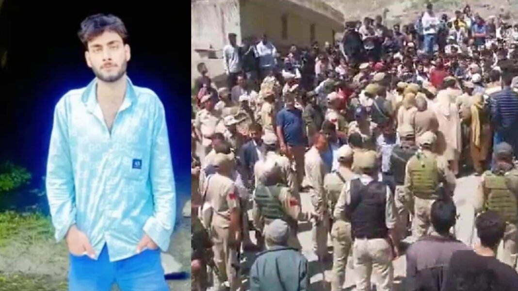 Jammu-Srinagar Highway Restored in Ramban After 4-Hour Protest Blockade; Four Arrested Jammu-Srinagar Highway Restored in Ramban After 4-Hour Protest Blockade; Four Arrested