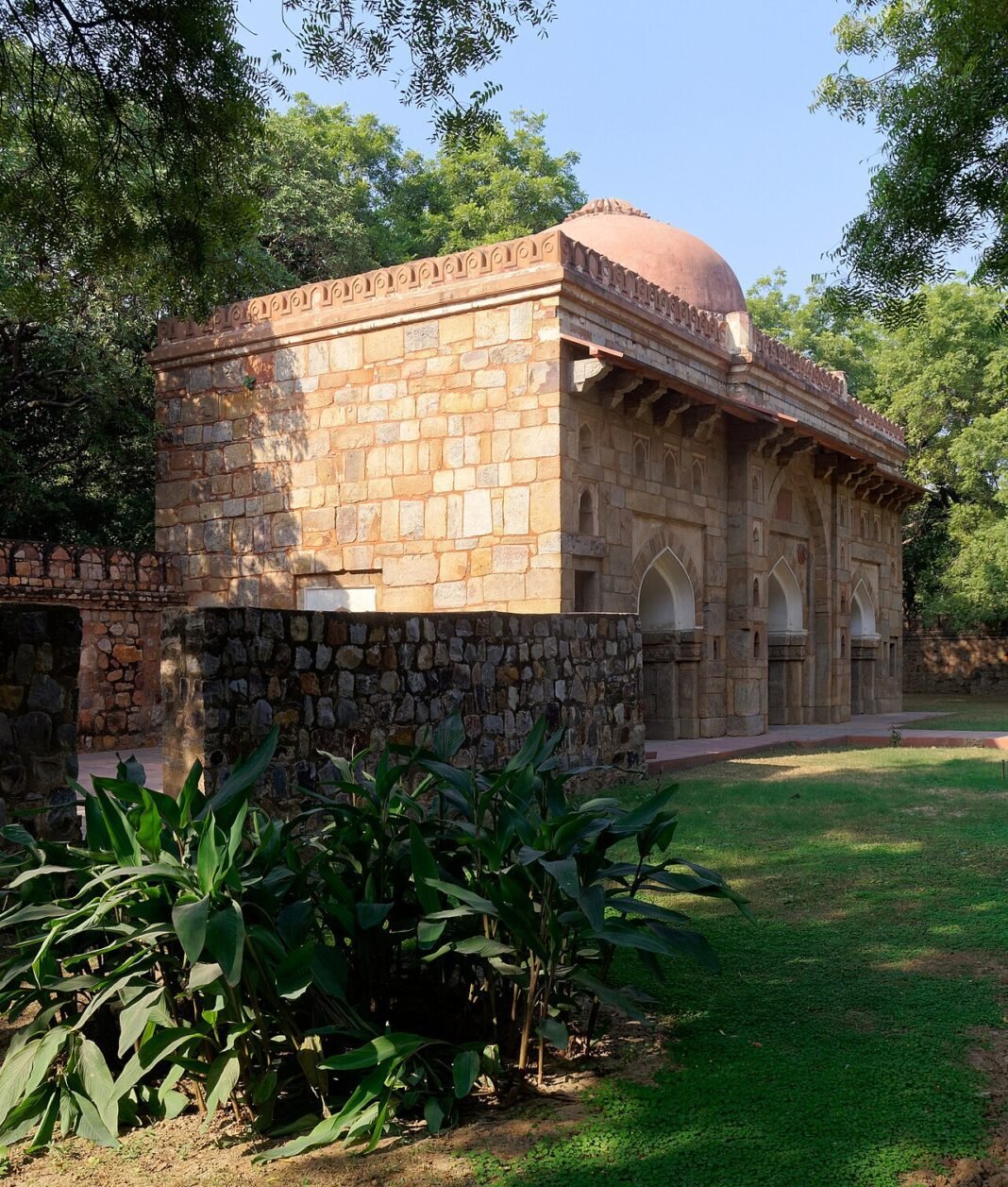 Delhi Government to Map Green Fund Expenditures for Enhanced Environmental Planning Muhammad Wali Masjid in Delhi