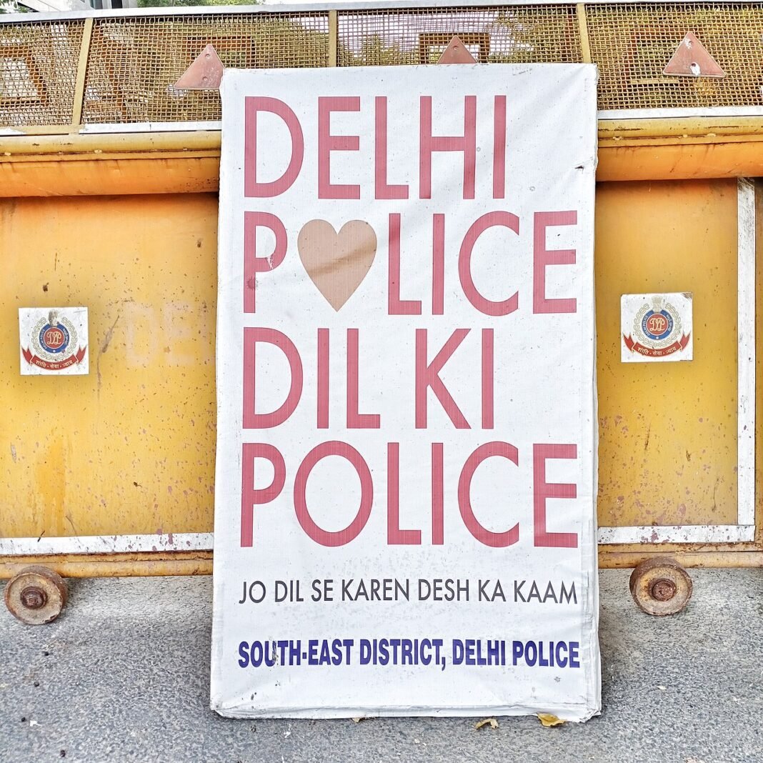 The new Delhi Police banner released amid the COVID-19 pandemic on 23 April 2020. Also used on Delhi Police social media accounts. The new Delhi Police banner released amid the COVID-19 pandemic on 23 April 2020. Also used on Delhi Police social media accounts.
