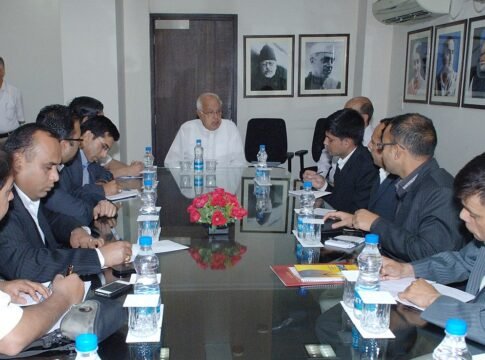 A Delegation of Journalists from Nepal called on the Union Minister for New and Renewable Energy, Dr. Farooq Abdullah, in New Delhi on April 23, 2013. A Delegation of Journalists from Nepal called on the Union Minister for New and Renewable Energy, Dr. Farooq Abdullah, in New Delhi on April 23, 2013.