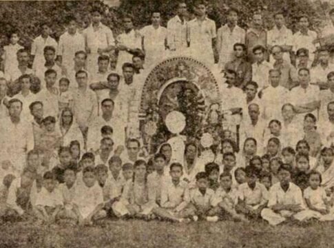Durga Puja in Bareilly, Uttar Pradesh organized by Bengali Hindu diaspora, c.1952 Durga Puja in Bareilly, Uttar Pradesh organized by Bengali Hindu diaspora, c.1952