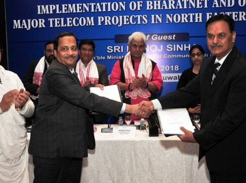 The Minister of State for Communications (I/C) and Railways, Shri Manoj Sinha and the Chief Minister of Arunachal Pradesh, Shri Pema Khandu witnessing the signing of an MoU between BSNL and Airtel, a… The Minister of State for Communications (I/C) and Railways, Shri Manoj Sinha and the Chief Minister of Arunachal Pradesh, Shri Pema Khandu witnessing the signing of an MoU between BSNL and Airtel, a…