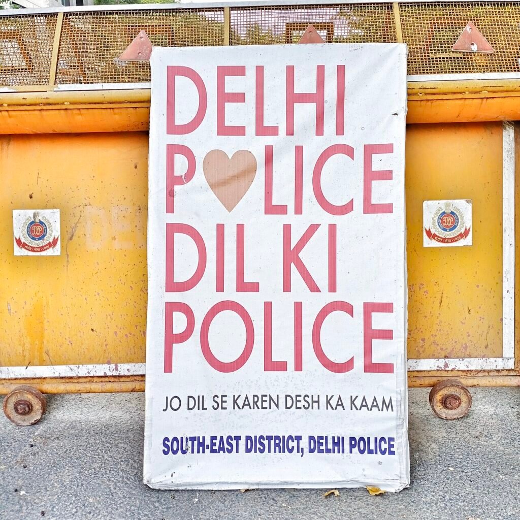 The new Delhi Police banner released amid the COVID-19 pandemic on 23 April 2020. Also used on Delhi Police social media accounts.