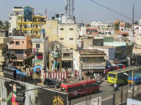 A photo of a city scene in Bengaluru A photo of a city scene in Bengaluru