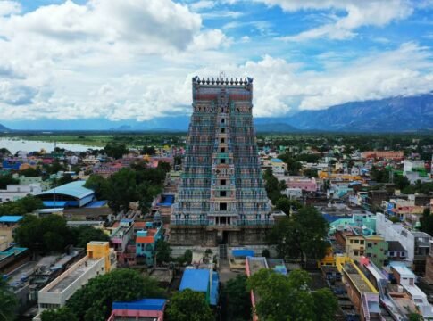 Discover the vibrant Srivilliputhur Andal Temple with its intricate architecture and colorful townscape. Discover the vibrant Srivilliputhur Andal Temple with its intricate architecture and colorful townscape.