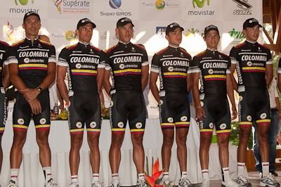 Equipo ciclista Colombia-Coldeportes en la presentación de la Vuelta a Colombia 2012