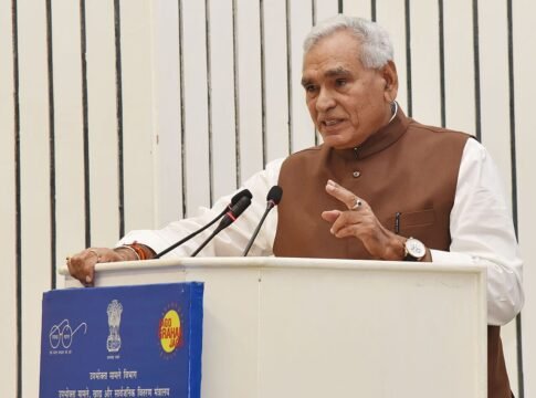 The Minister of State for Consumer Affairs, Food & Public Distribution and Commerce & Industry, Shri C.R. Chaudhary addressing the inaugural session of the conference on the Functioning of Co… The Minister of State for Consumer Affairs, Food & Public Distribution and Commerce & Industry, Shri C.R. Chaudhary addressing the inaugural session of the conference on the Functioning of Co…